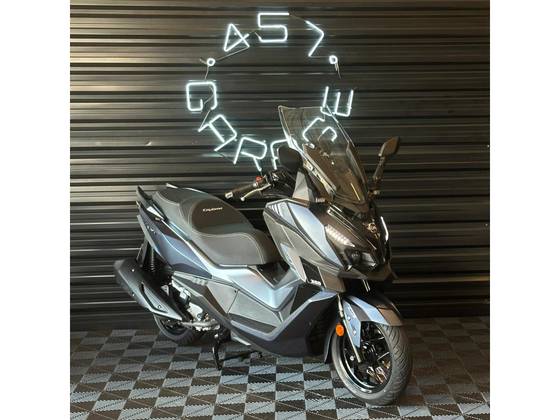 DAFRA CRUISYM 300 